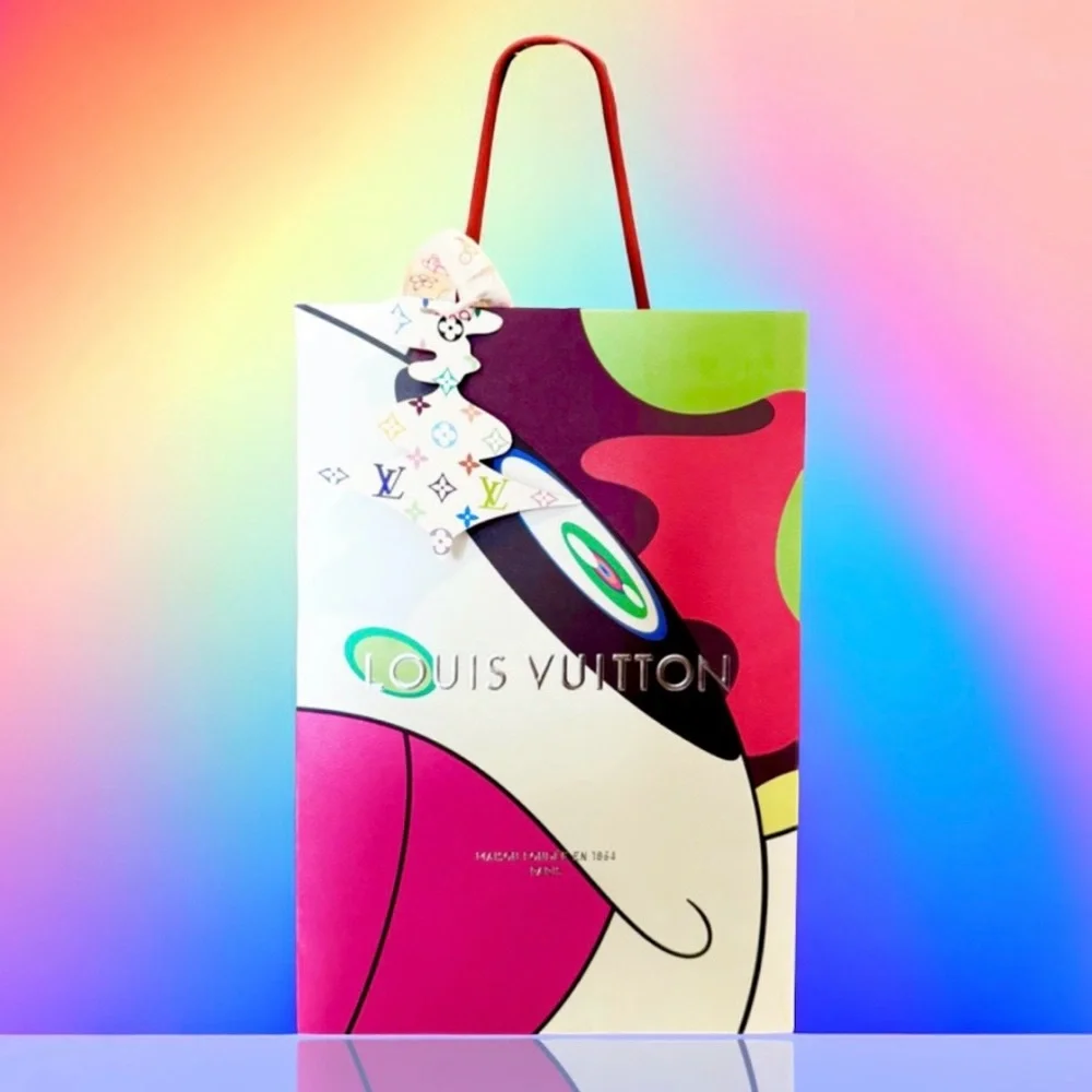 🆕💗LV x Murakami 2025 Commemorative Gift Bag, Super Flat Gift Tag, LV Logo Ribbon